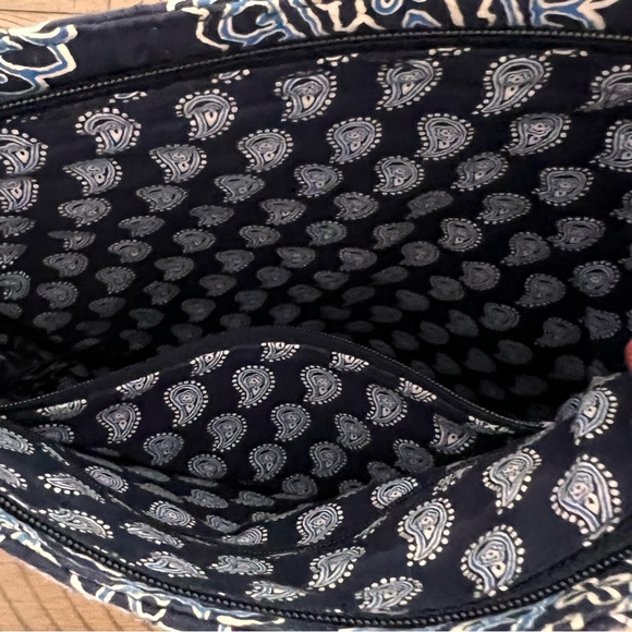 VERA BRADLEY Triple Zip Hipster Crossbody Bag - Picture 3 of 4